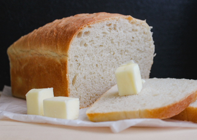 Eine Scheibe Weißbrot