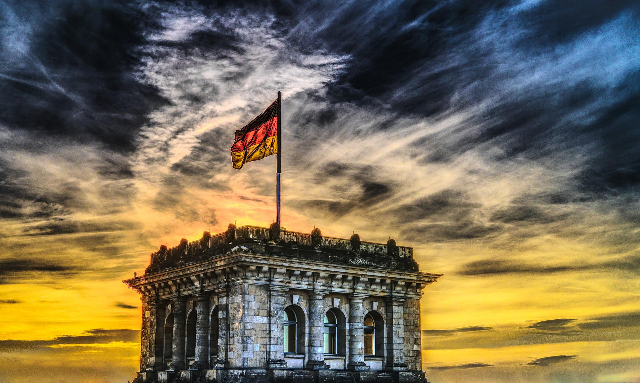 Der Bundestag in der Nacht