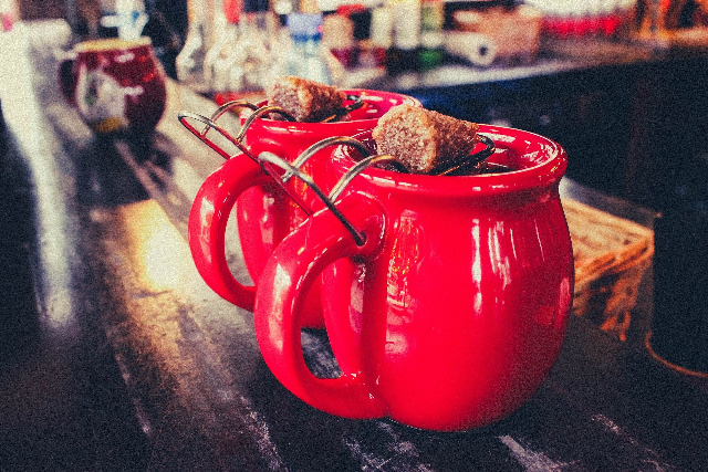 Zwei Tasse Feuerzangenbowle